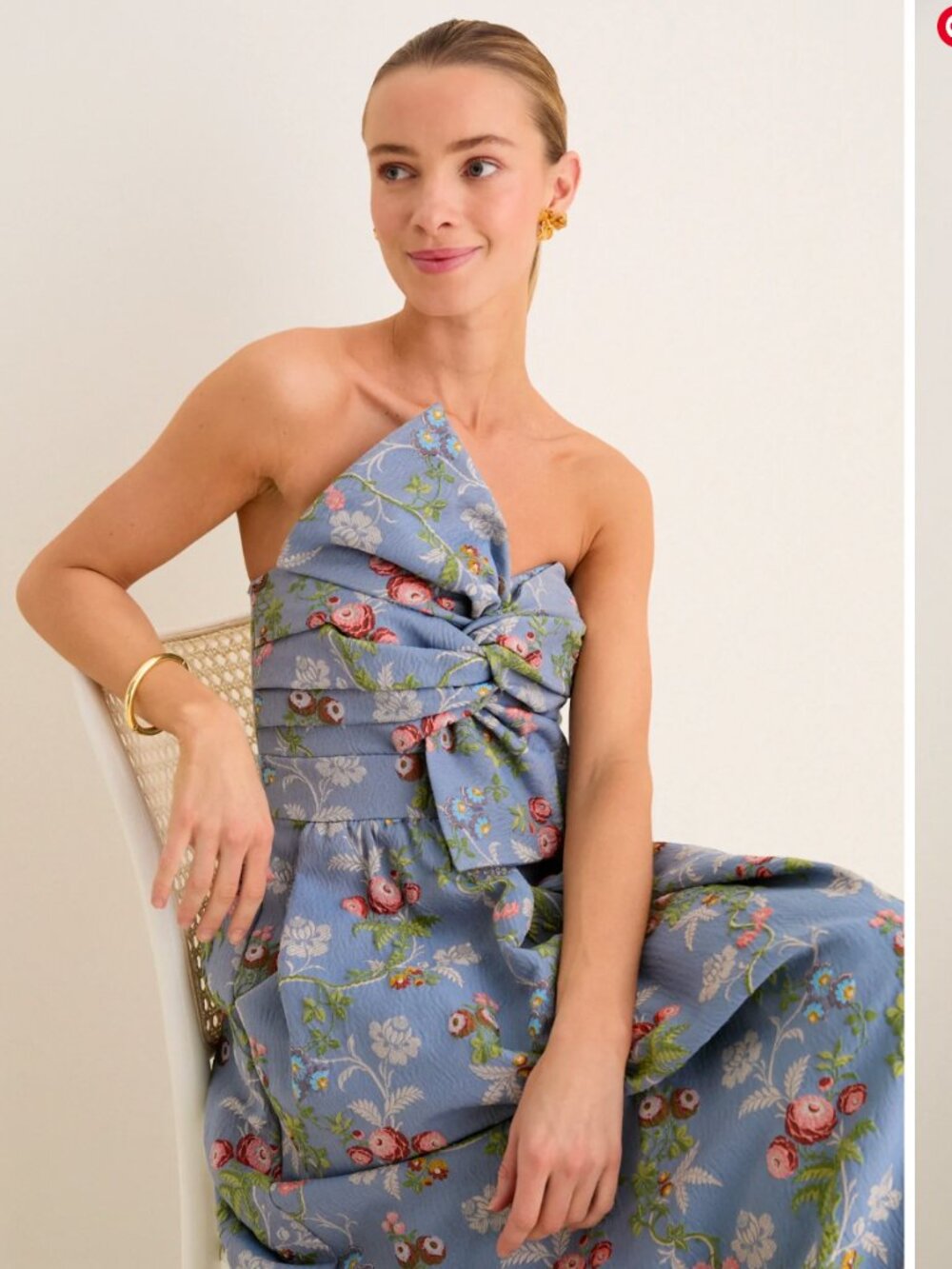 Trellis Bloom Jacquard Kathleen Gown - Perfect for Fall/Winter/Spring Weddings! - Picture 3 of 11